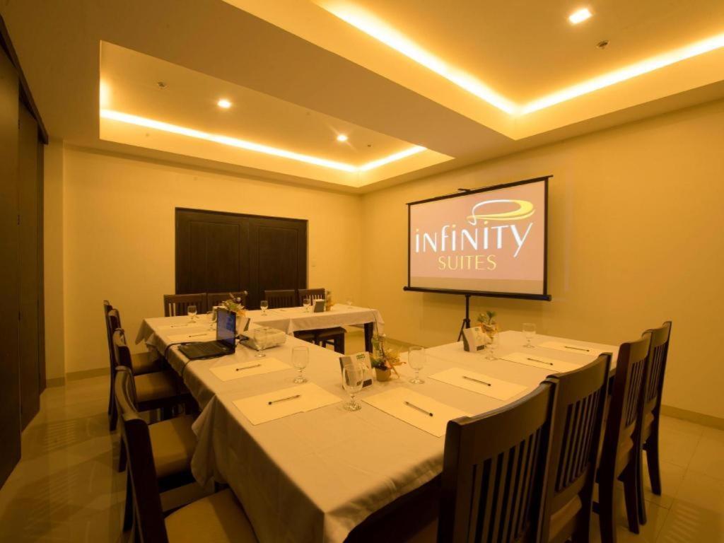 Infinity Suites Davao Exterior foto