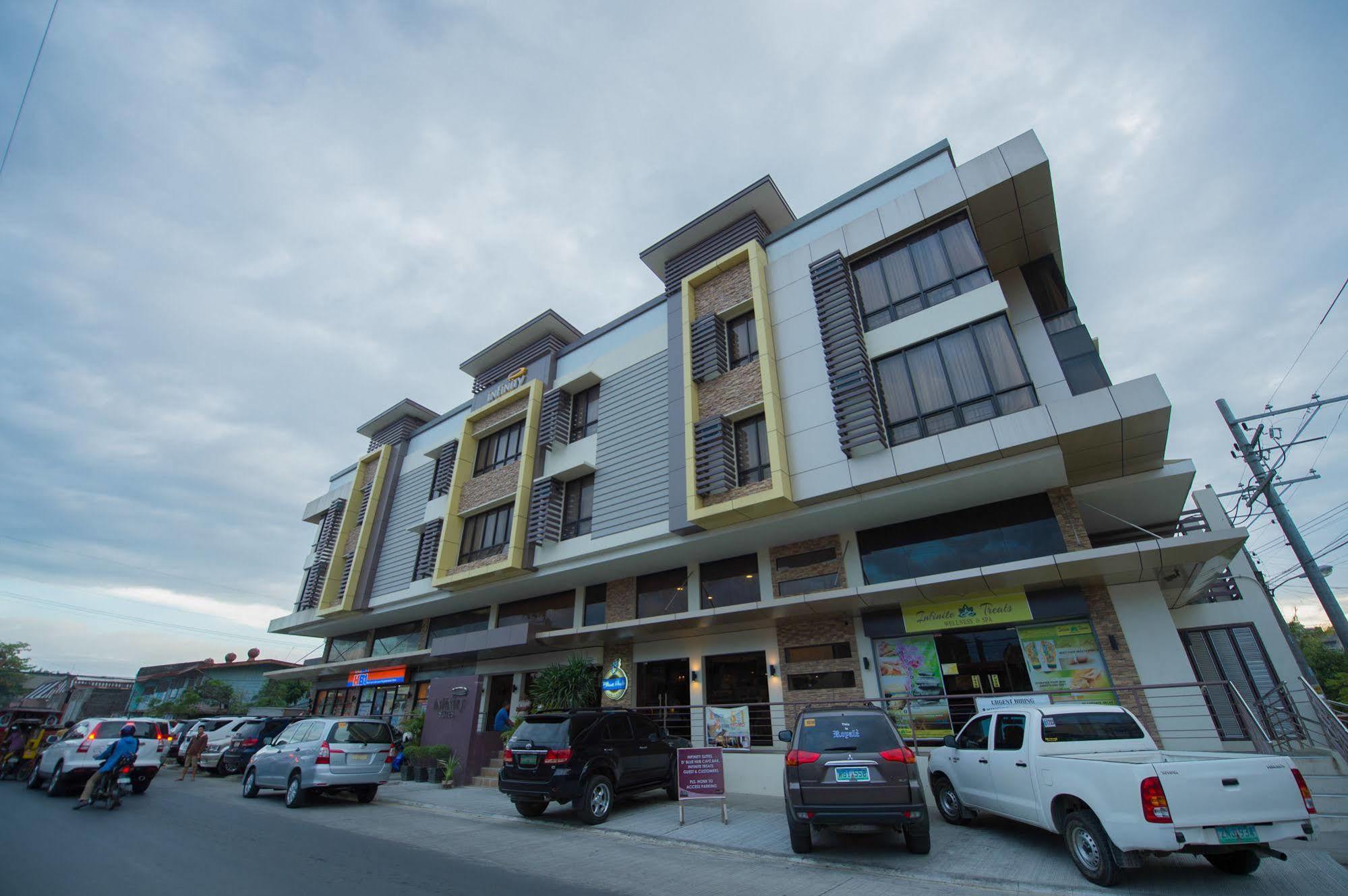 Infinity Suites Davao Exterior foto